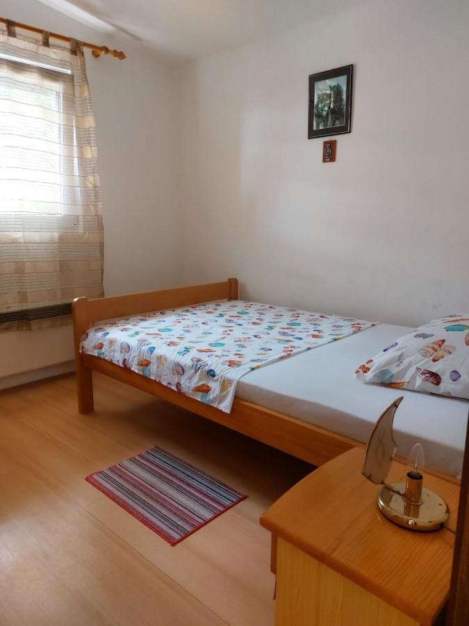 Apartman Nardi Vir Exterior foto